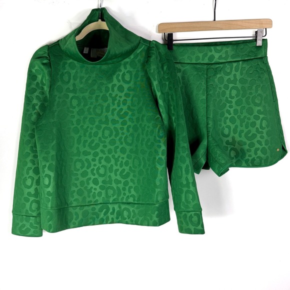 Emily McCarthy Evergreen Cheeta Scuba Shorts Set Green Mock Neck Womens Sz XS - Picture 2 of 13